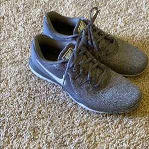 Women’s Nike shoes